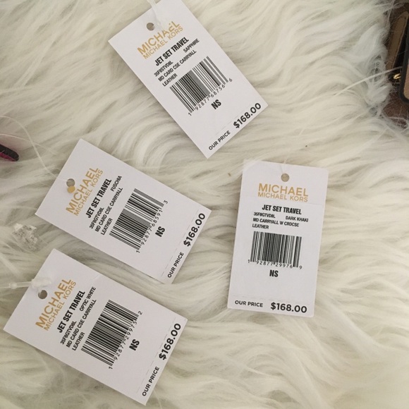 New Michael Kors card case carryall wallet - Picture 7 of 8